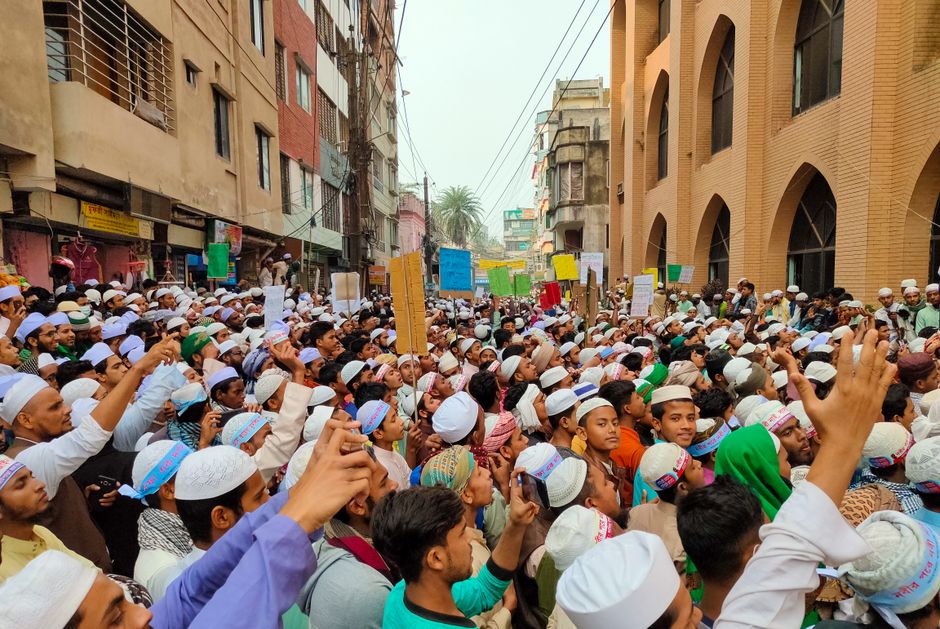 bangladesh — Sheikh Hasina's Surrender: Power Play or Genuine Submission? (featured)