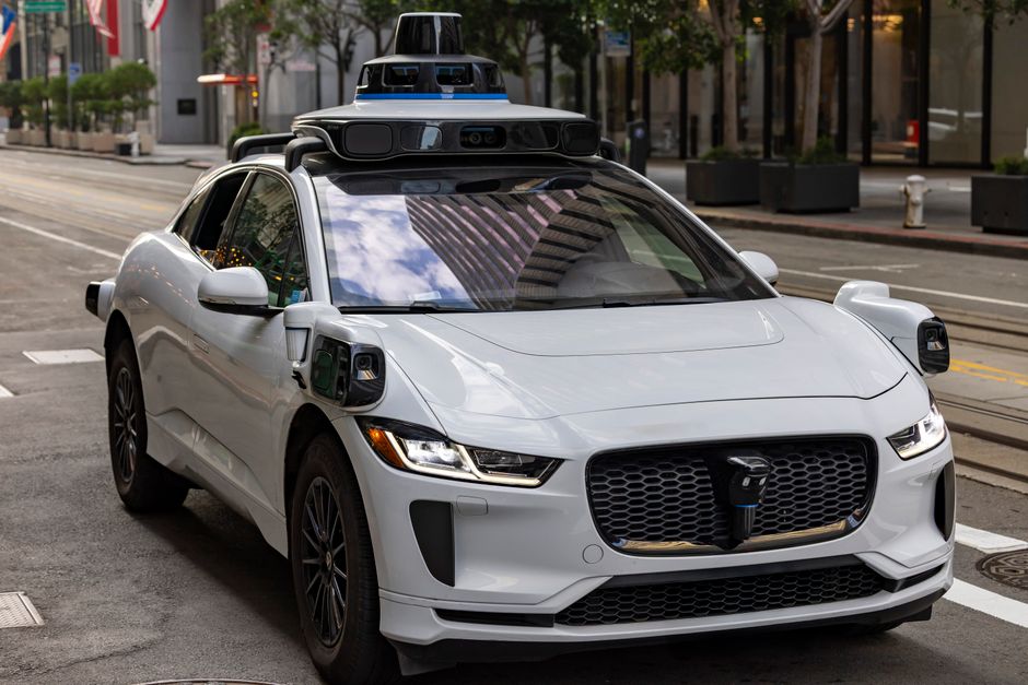 robotaxis — Can China Leverage EV Success to Dominate Robotaxis? (featured)