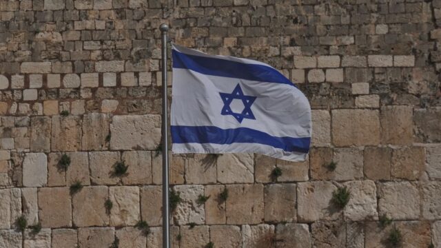 Israeli politics — Tropper's Gamble: Can a Zionist Only Coalition Shape Israeli Politics? (featured)