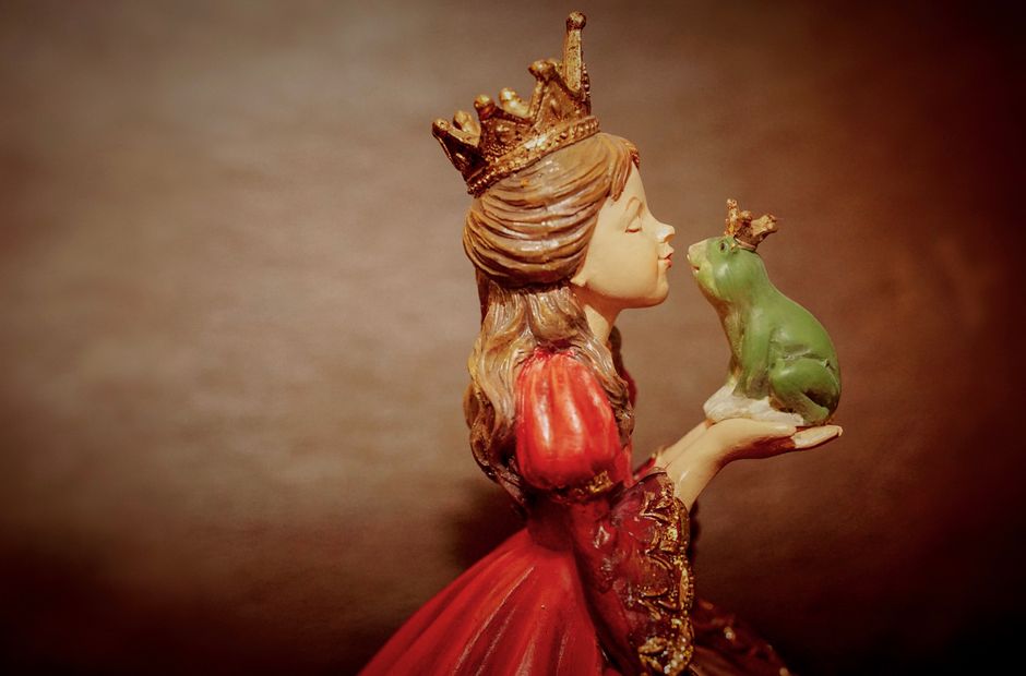 Princess Diana — The Princess Diana Myth-Busting: Does it Go Beyond Surface Level? (featured)
