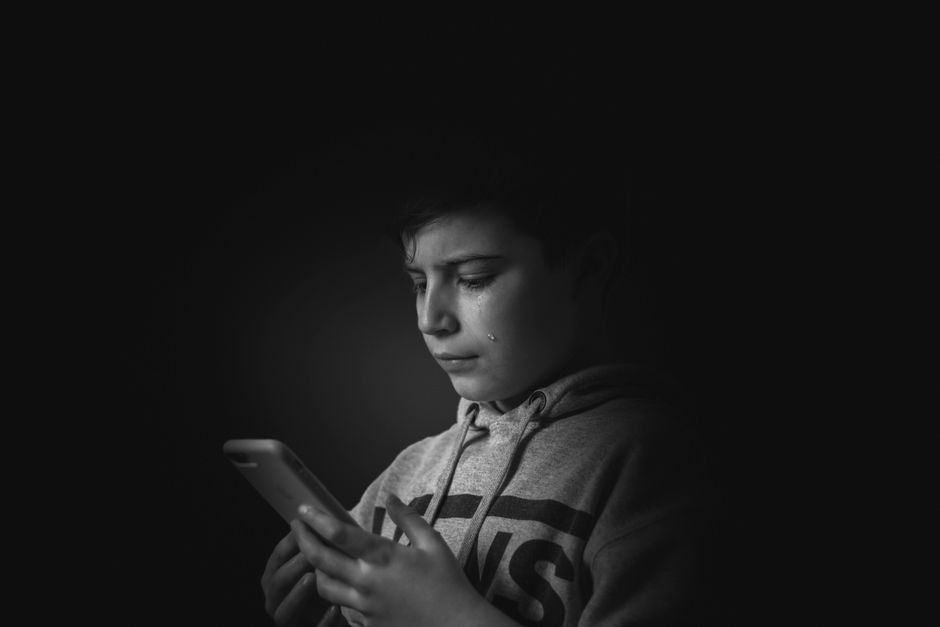 YouTube, mental health — YouTube's dark secret: How algorithms are putting UK teens at risk (featured)