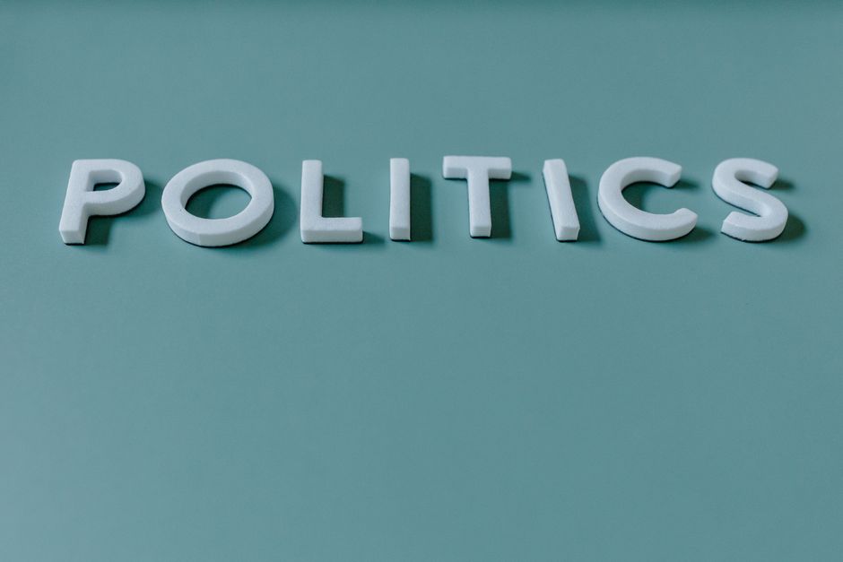 conservative media — The Daily Wire's delicate dance with dissent: Is it ideological rift o (featured)