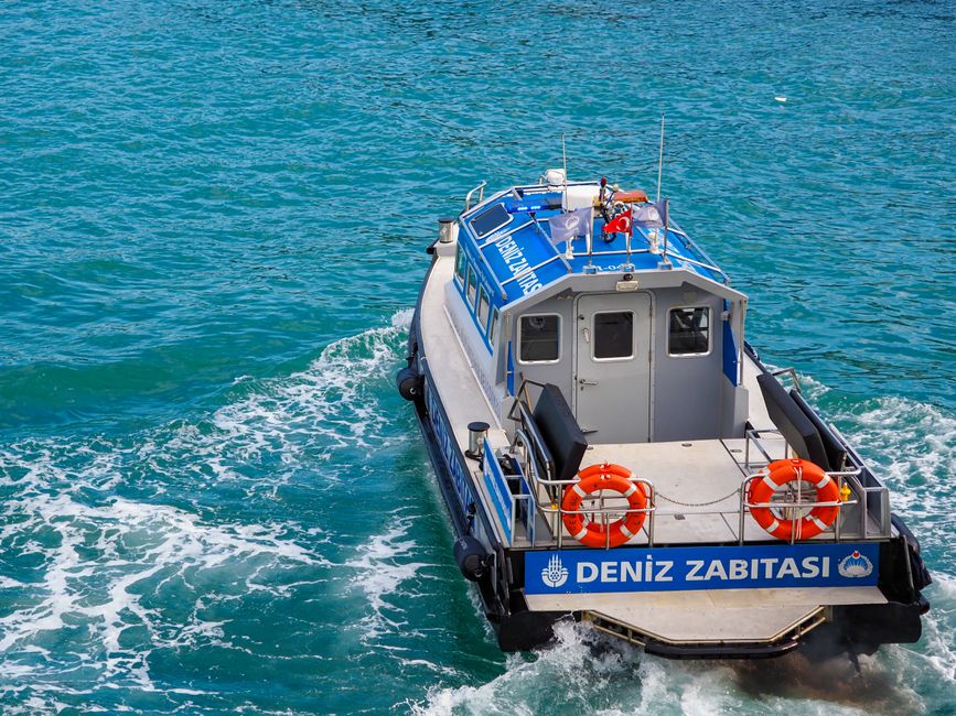 Middle East — On the Strait of Hormuz, Diplomacy and Security Hang By a Thread (featured)