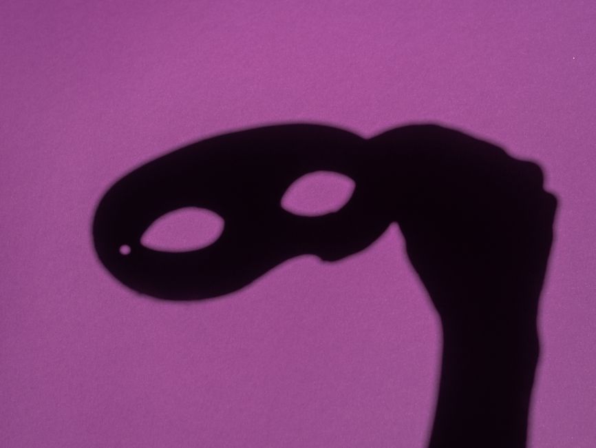 Counterfeit reality — Reality's Shadow Government (featured)
