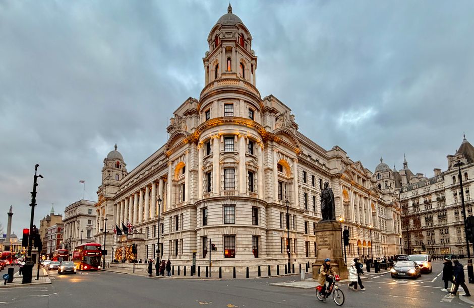 Andy Burnham — Andy Burnham's PM challenge: surviving No 10 or delivering change? (featured)