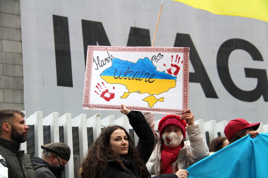 Ukraine protests — Ukraine's fragile politics: What's driving the protests? (featured)