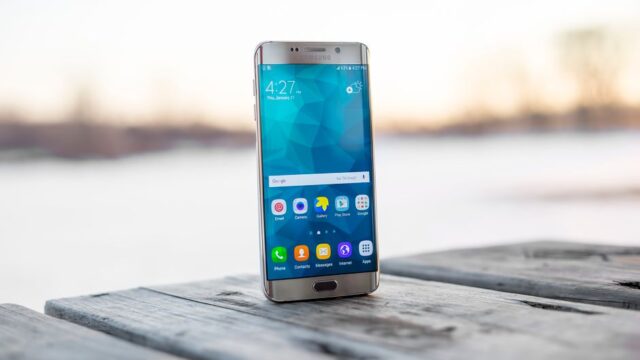 Samsung foldables — Samsung's Foldable Frenzy: Is This a Leap Forward or a Confused Gamble (featured)