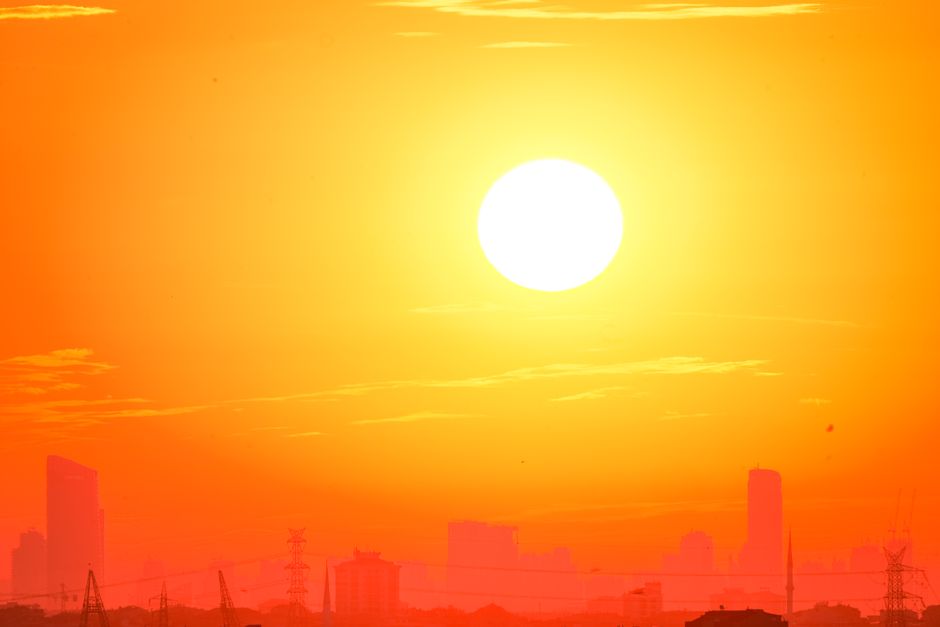 Heatwave — Heatwave conditions to return for many as UK temperatures to peak at 3 (featured)
