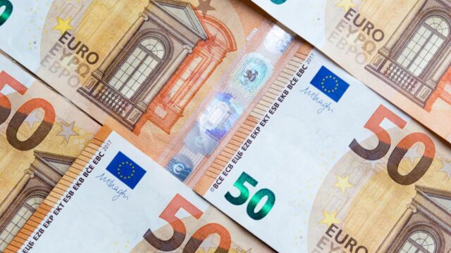 market signaling — Real Madrid's £85.4m Misstep: A Masterclass in Market Signaling (featured)