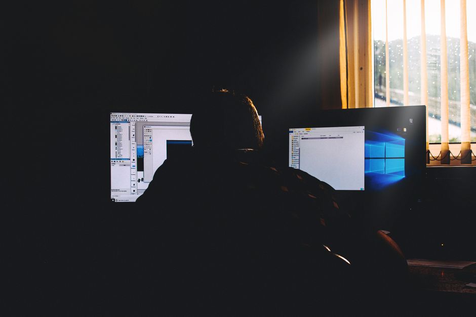 Microsoft — The Dark Side of Convenience: LG's Ad Software Invasion (featured)