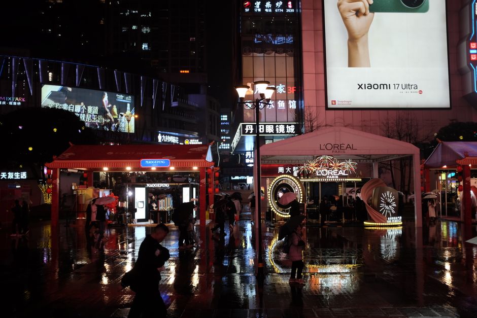markets — China's Tech Ambitions Ignite Market Rout, Raising Doubts About Decoup (featured)
