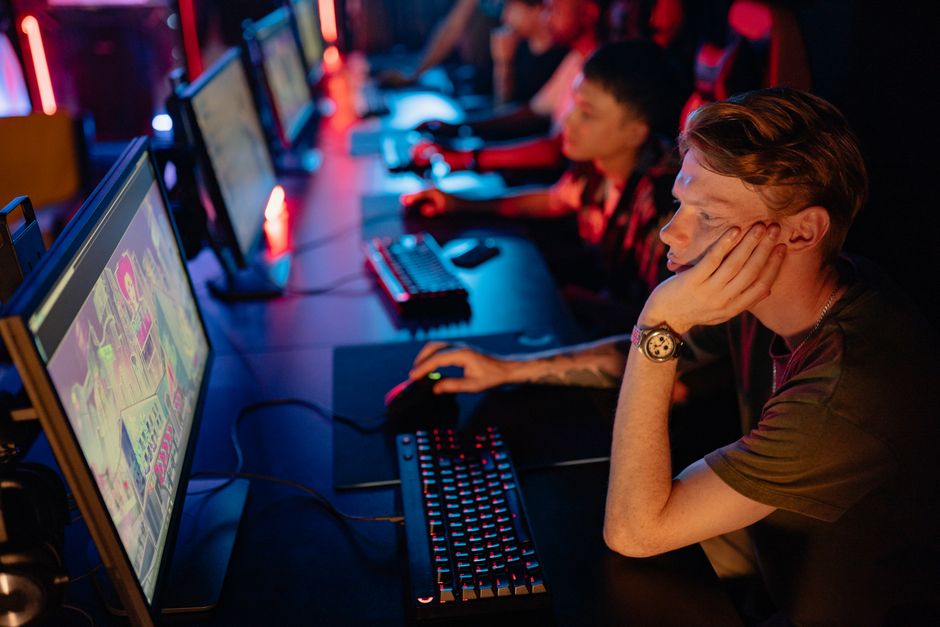 Esports — Gaming's True Cost: Beyond the Screens and the Fans (featured)