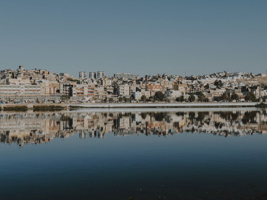 Migration — Spain's Migrant Tides Expose Europe's Shifting Responsibilities (featured)