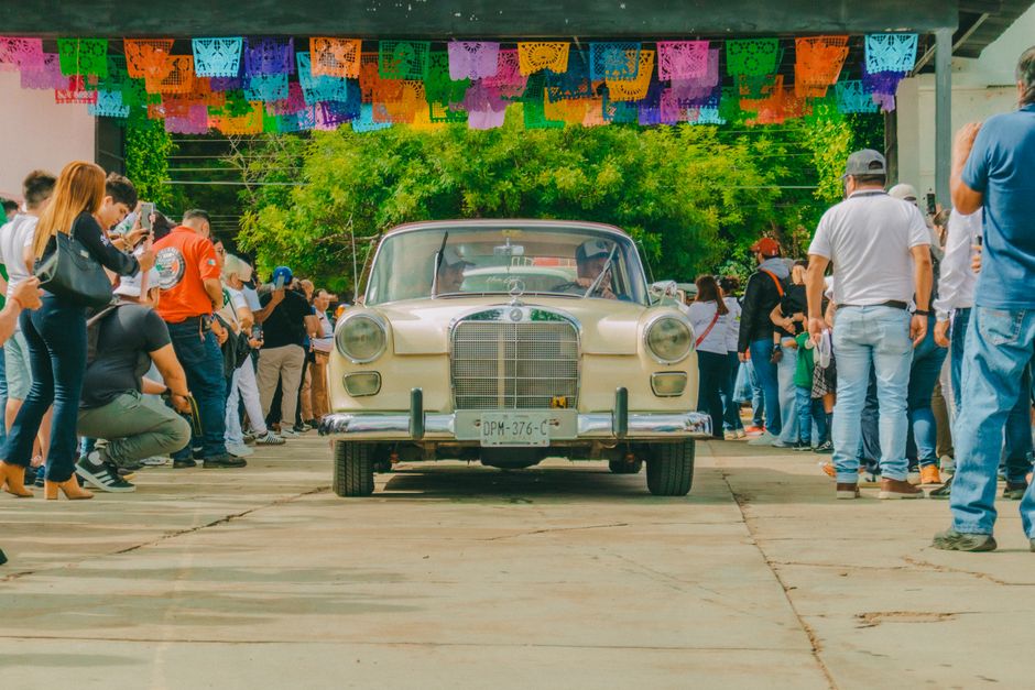 Mexico — Review: On the Record interview with Columna Armada's 'El Profe' raise (inline 1)