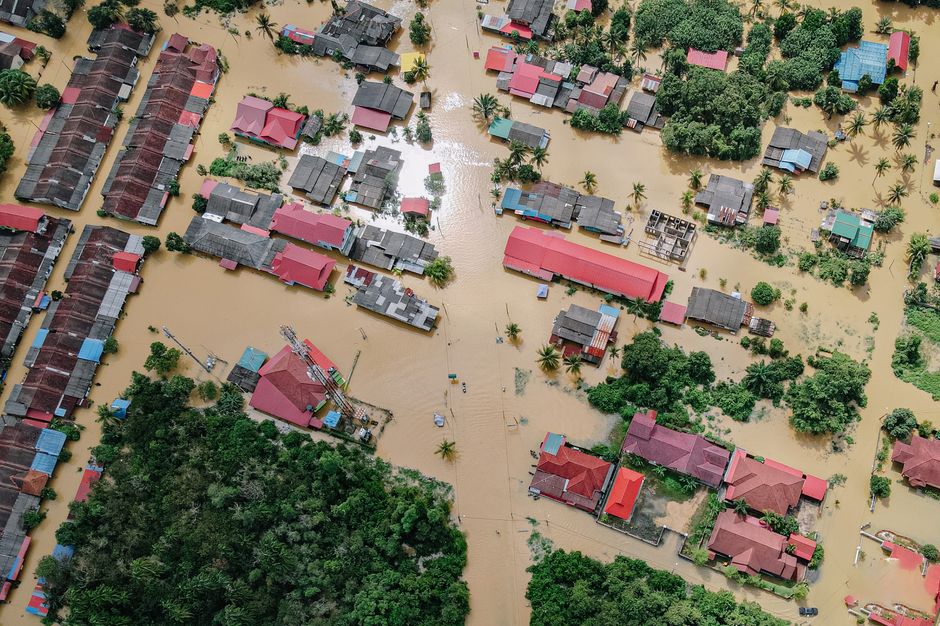 Climate Change — Why critical tech is vulnerable to the heat (photo)