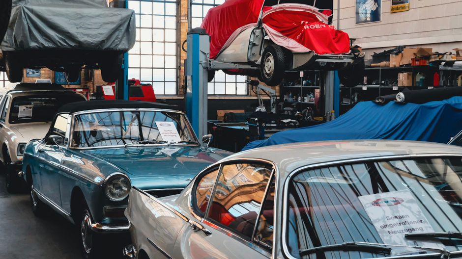 Europe car industry — Europe's Car Industry Faces Existential Crisis (photo)
