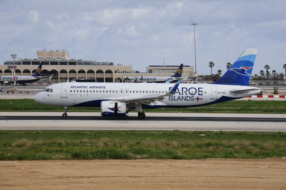 Five — Five crew remain missing after plane wreckage found in Pakistan (inline 1)