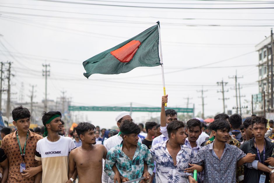 Sheikh Hasina — Sheikh Hasina's Risky Gambit: Will This Homecoming Revive the Awami Le (photo)