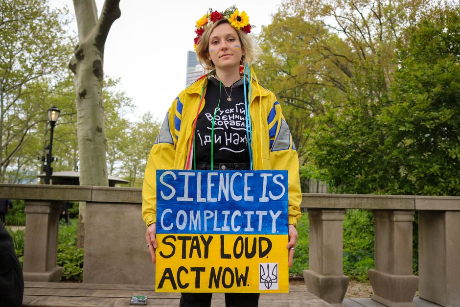 Ukraine aid — Laura Loomer's Ukraine Reversal: A Study in the Power of Direct Experi (photo)