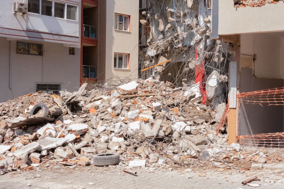 Japan disaster preparedness — Japan's Kumamoto Explosion: A Spotlight on Systemic Weaknesses (photo)