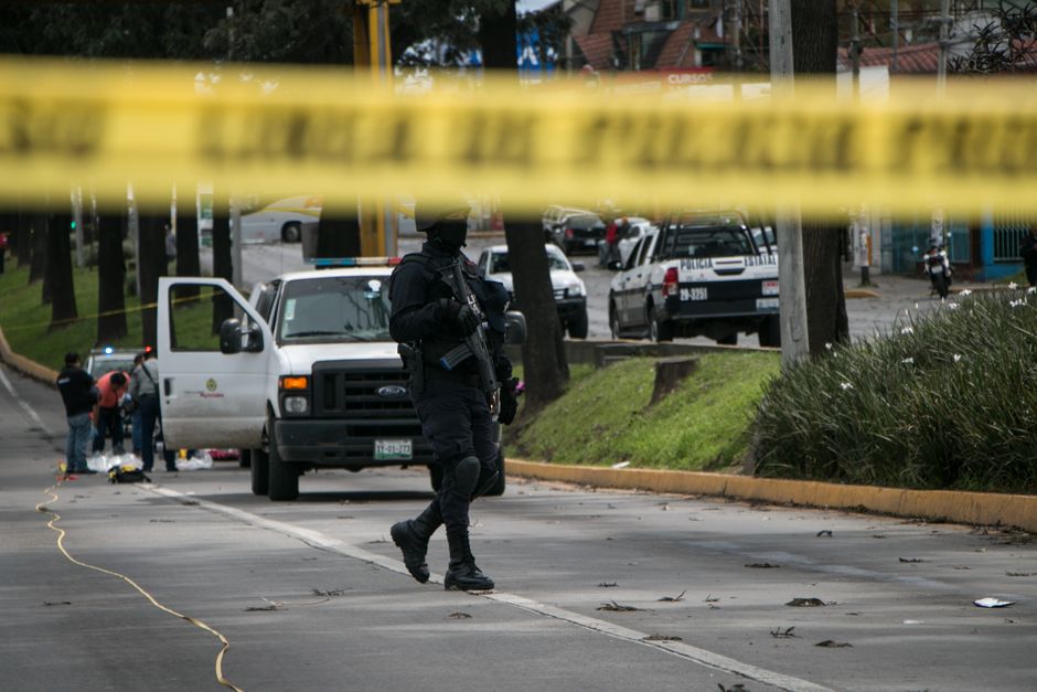 Man — Man fatally shot by ICE officer during traffic stop in Houston (inline 2)