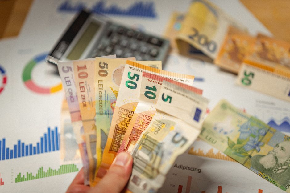 markets — The market's stern warning: a 'vote of no confidence' in economic poli (inline 2)