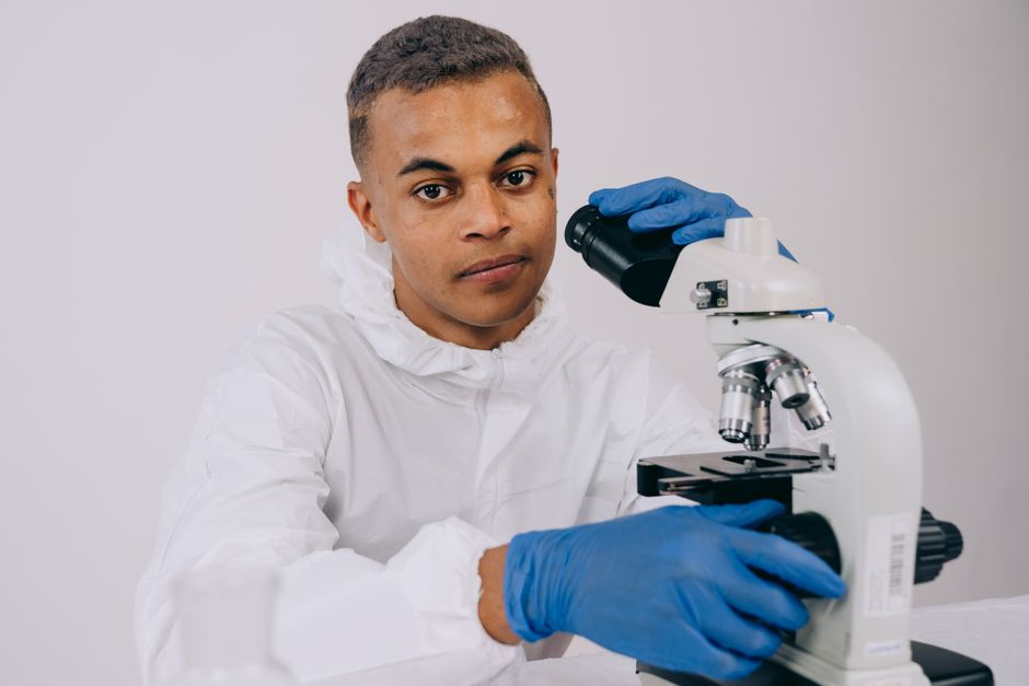 Britain medical innovation — Beyond the Breakthrough: The Unseen Costs of Medical Pioneering (photo)