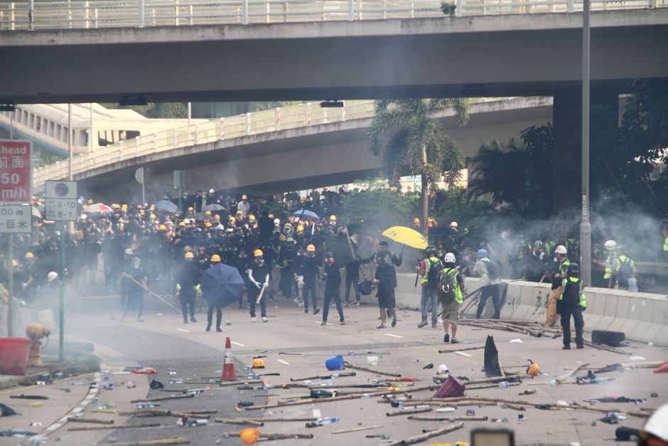 violent disorder — France vs Morocco: A small group wreaks havoc on Edgware Road (photo)