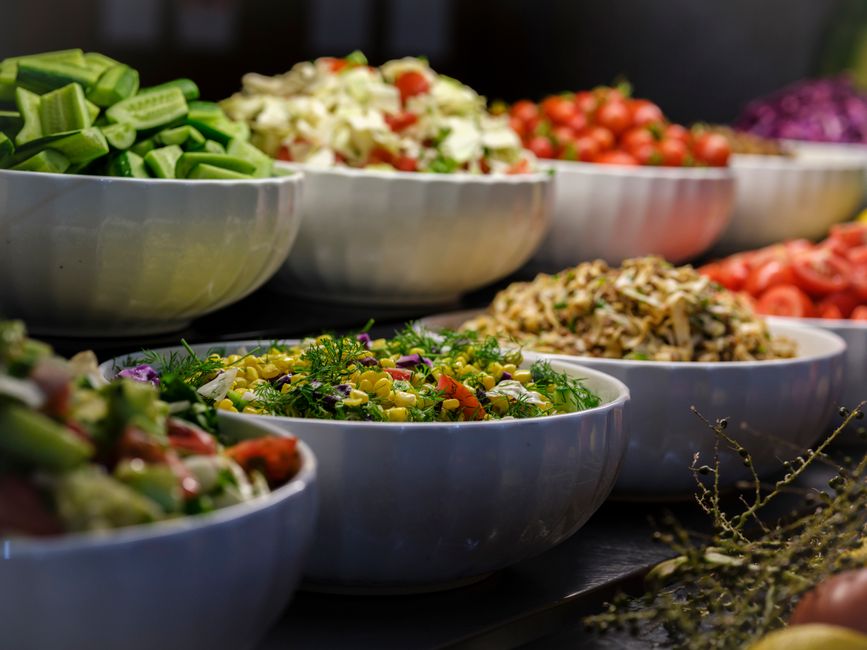 cyclosporiasis — Silent Enemy in the Salad Bowl: A Cyclosporiasis Outbreak (inline 2)