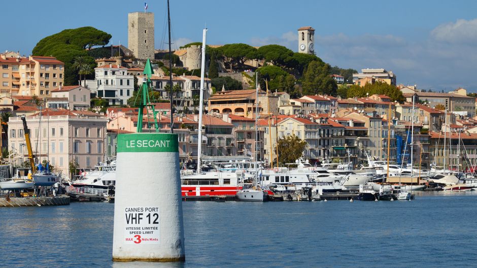 Marine Le — Can Marine Le Pen Lead France Despite Conviction? (photo)