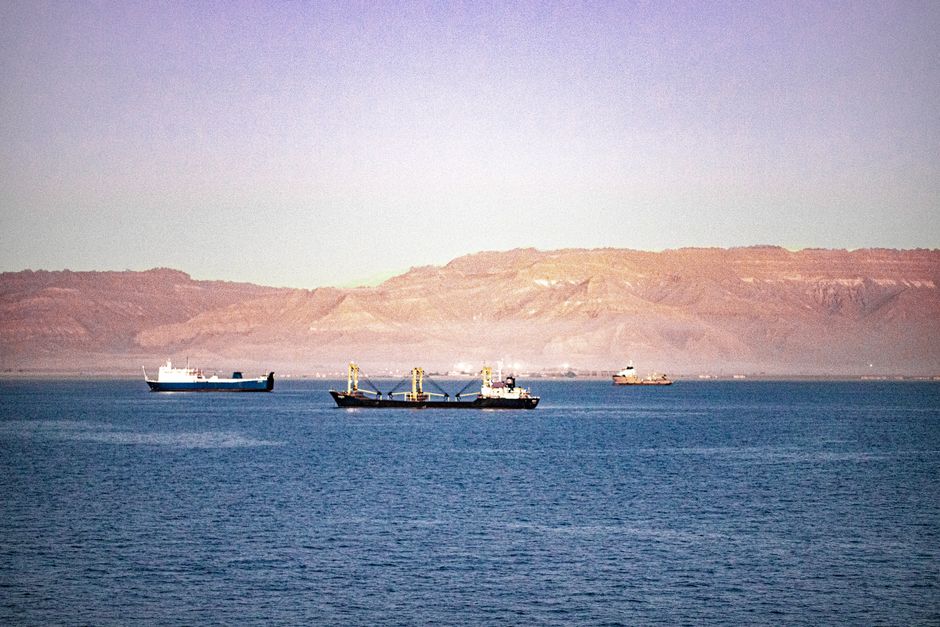 Strait of Hormuz — Hormuz on Thin Ice: Diplomacy and Security on a Volatile Strait (photo)