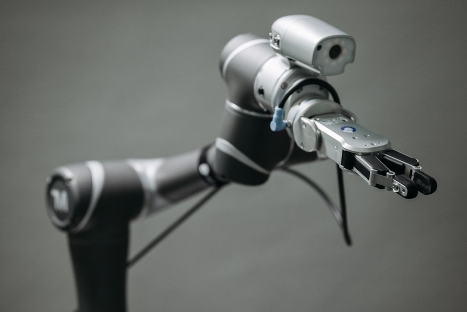 automation — As Robotics Lead the Workforce, Who Wins? Who Loses? (inline 2)