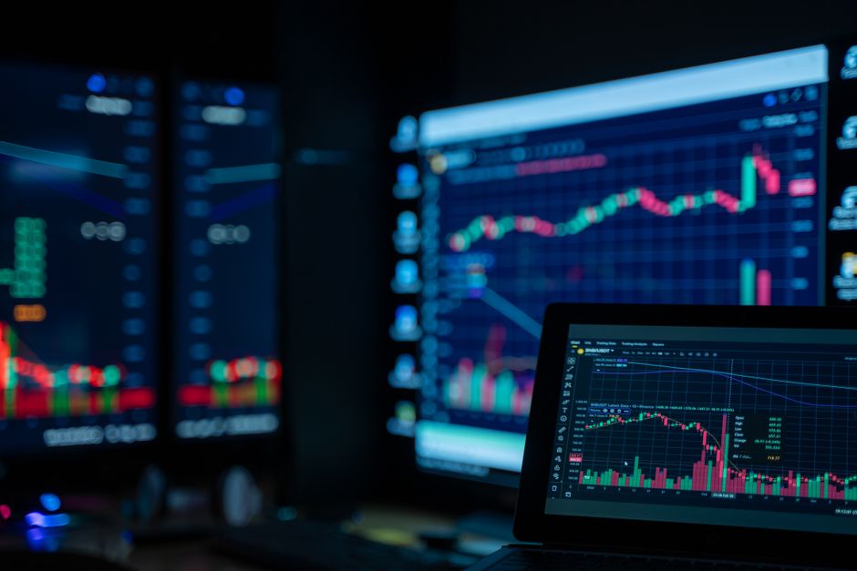 markets — Tech stocks take a hit as chip sector woes raise questions about AI-dr (inline 3)