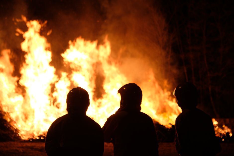 fire safety — Annual Bonfires Put Lives, Property at Risk in Northern Ireland (photo)