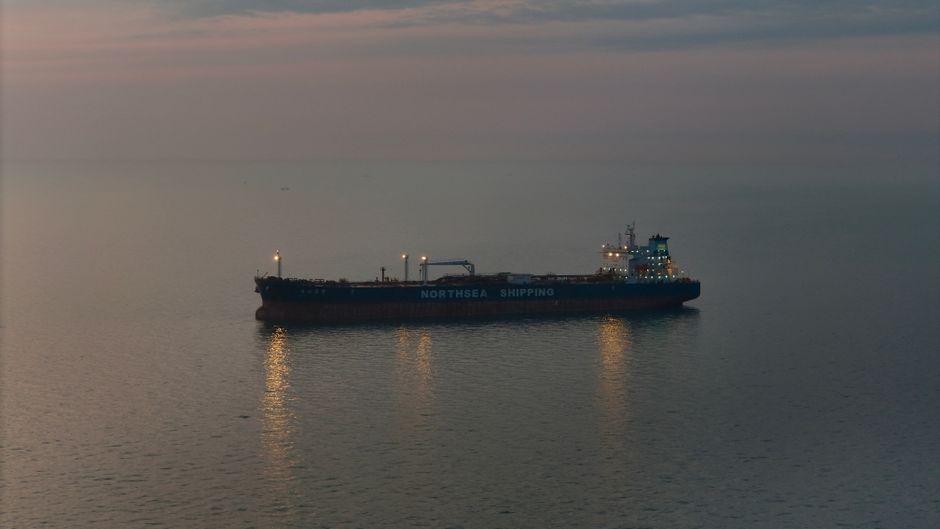 Strait of Hormuz — Iran's Strait of Hormuz Gamble: A Global Economic Hostage Crisis (photo)