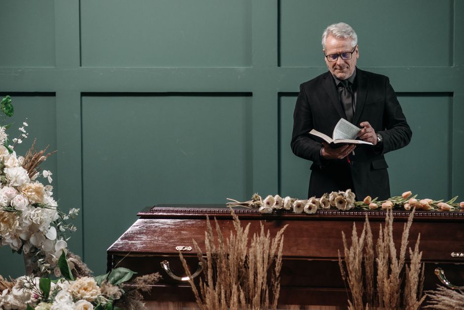 Sam Neill — Sam Neill's Death: Grief for a Global Icon, Reflection on Collective A (photo)