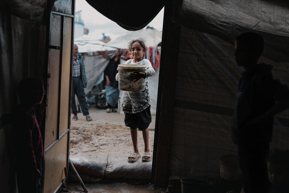 Middle East — Gaza humanitarian worker killed in Israeli strike: a stark reflection (photo)