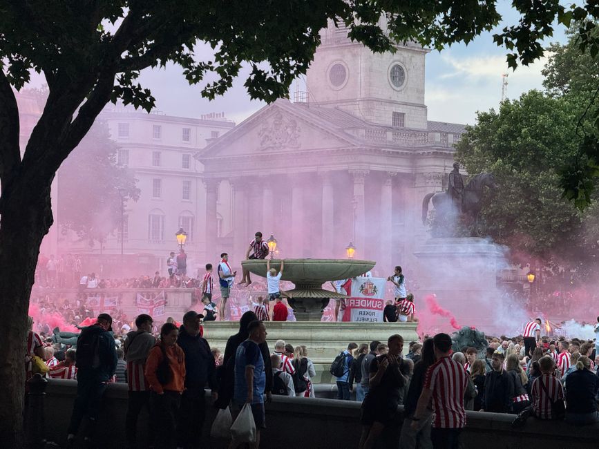 London — England's World Cup Victory: London Prepares for Potential Celebration (inline 3)