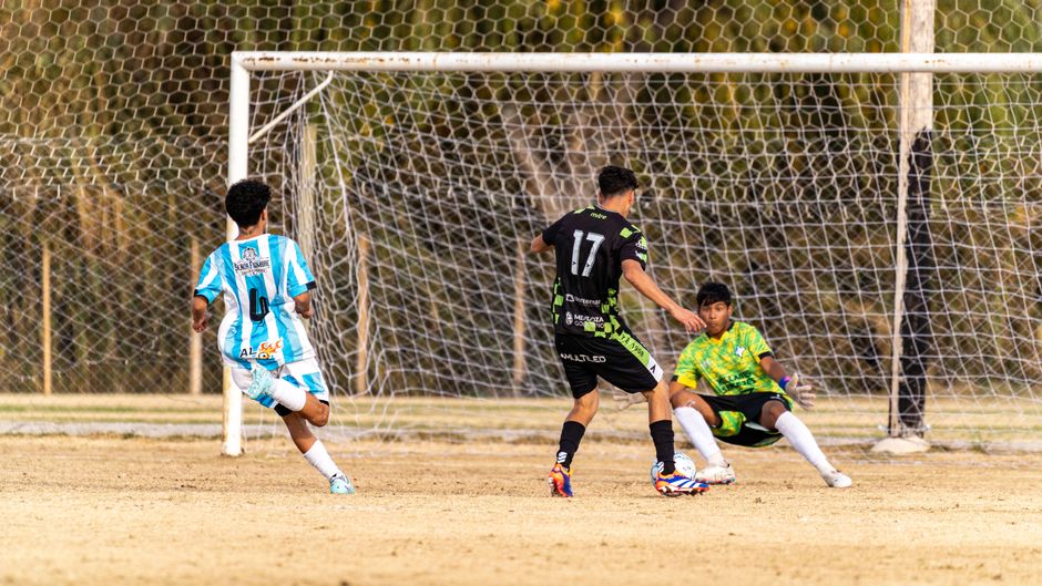 Messi — Messi scores his first goals since World Cup as Inter Miami beat San L (featured)