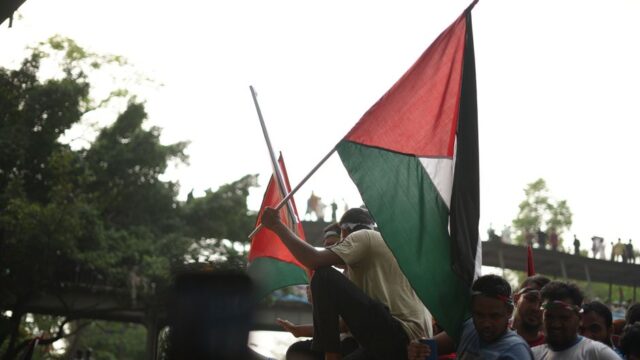 Gaza — Israel considers partial Gaza withdrawal, multinational force deployme (featured)