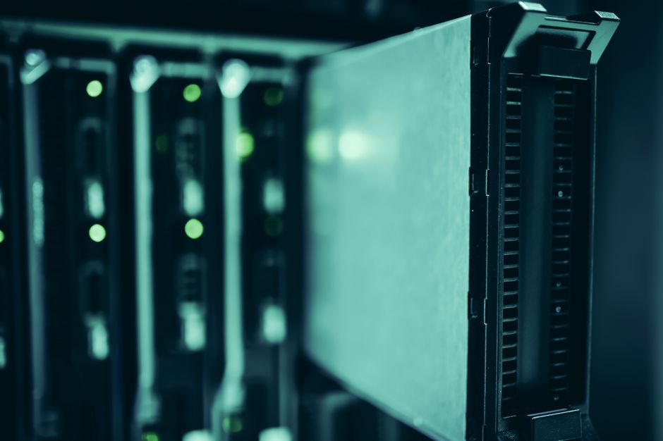 personal computing — My phone, my server: redefining digital autonomy (featured)