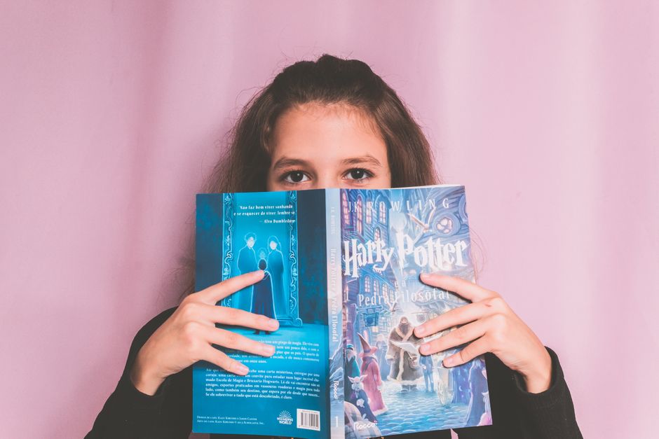 Harry Potter reboot controversy — Bel Powley's Harry Potter Risk: Art and Activism in the Wizarding Worl (featured)