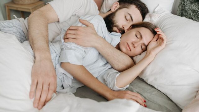 sleep divorce — America's bedrooms get a 'diplomatic demilitarization' as couples opt (featured)