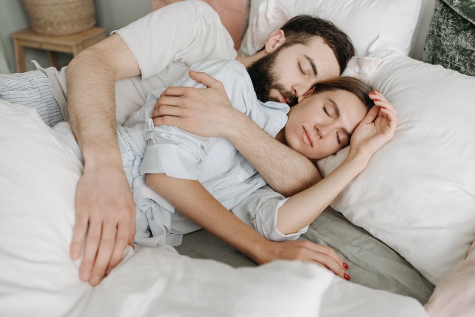 sleep divorce — America's bedrooms get a 'diplomatic demilitarization' as couples opt (featured)