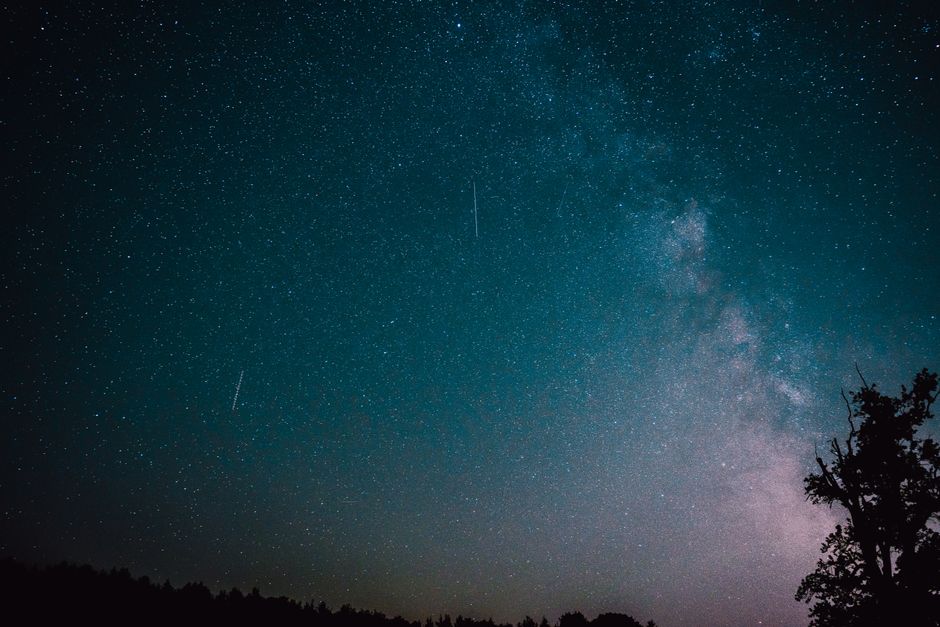 Perseid meteor shower — Ditch the Screens, Look Up: Witness the Cosmic Dance of the Perseid Me (featured)