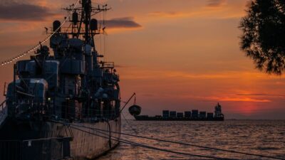 Russia-West standoff — Putin's Ship Seizure Threat Raises the Stakes in Russia-West Standoff (featured)