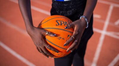 athletic performance — Does 'glam' give athletes a competitive edge? (featured)