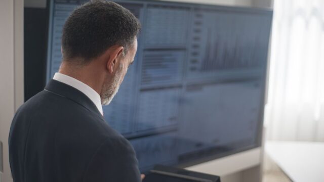 business economy — A Glimmer of Hope Amidst the Hype: Corvex's AI Computing Platform Face (featured)