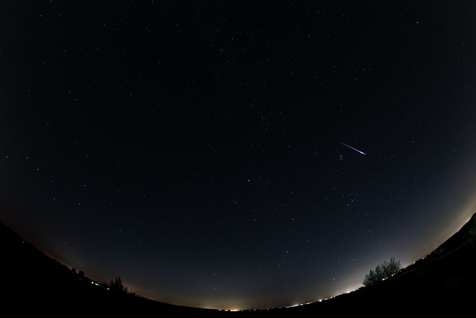 August — Perseids: Why August's Meteor Shower Still Matters More (featured)