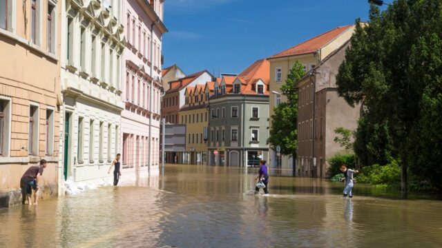 El — El Niño Amplifies Climate Crisis: Europe Faces Unstable Future (featured)
